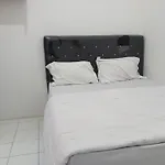 Oyo Life 92543 Ratu Sakti Residence Syariah
