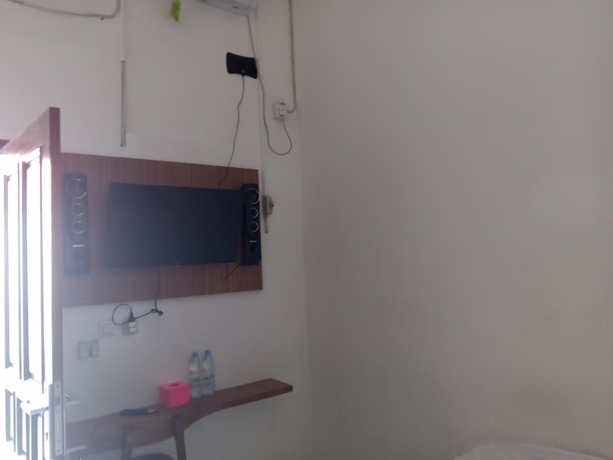 Oyo Life 92543 Ratu Sakti Syariah Hotel Semarang